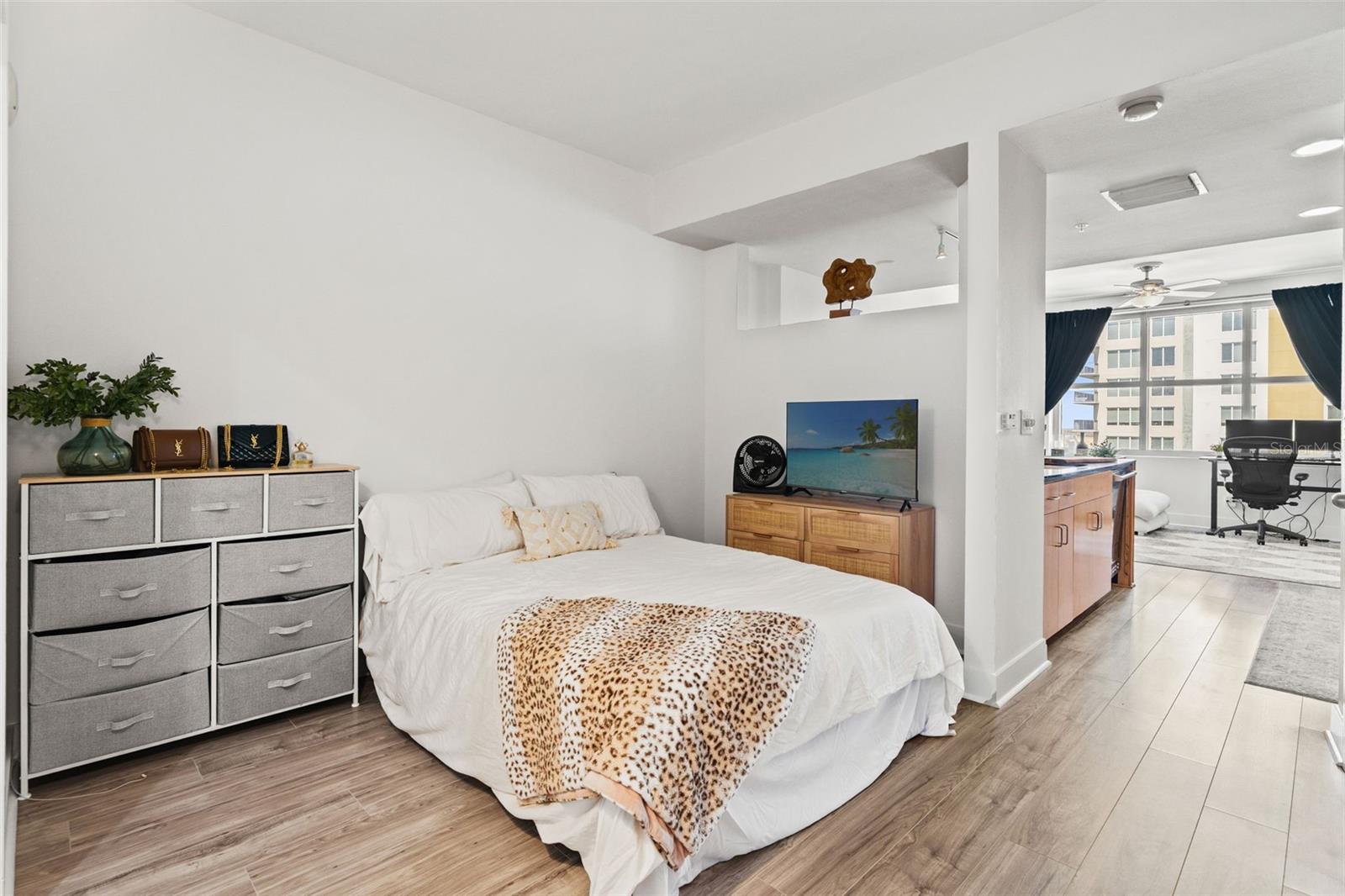 Image 15 of 54 For 1120 Kennedy Boulevard 1524