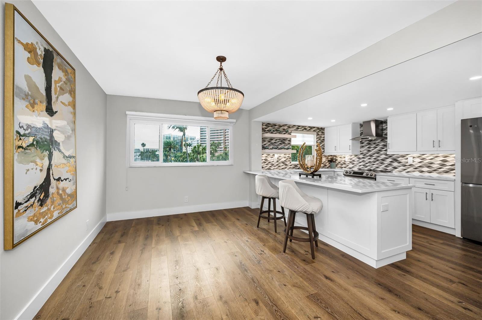 Image 27 of 81 For 1351 Gulf Boulevard 201