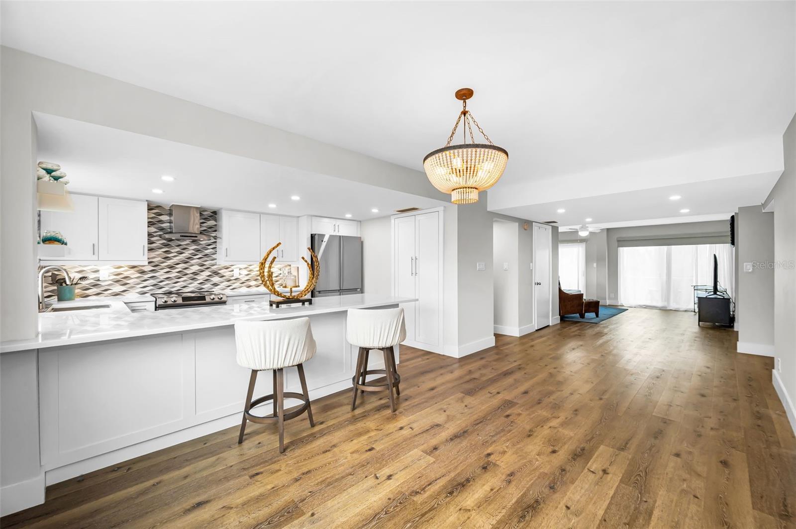 Image 30 of 81 For 1351 Gulf Boulevard 201