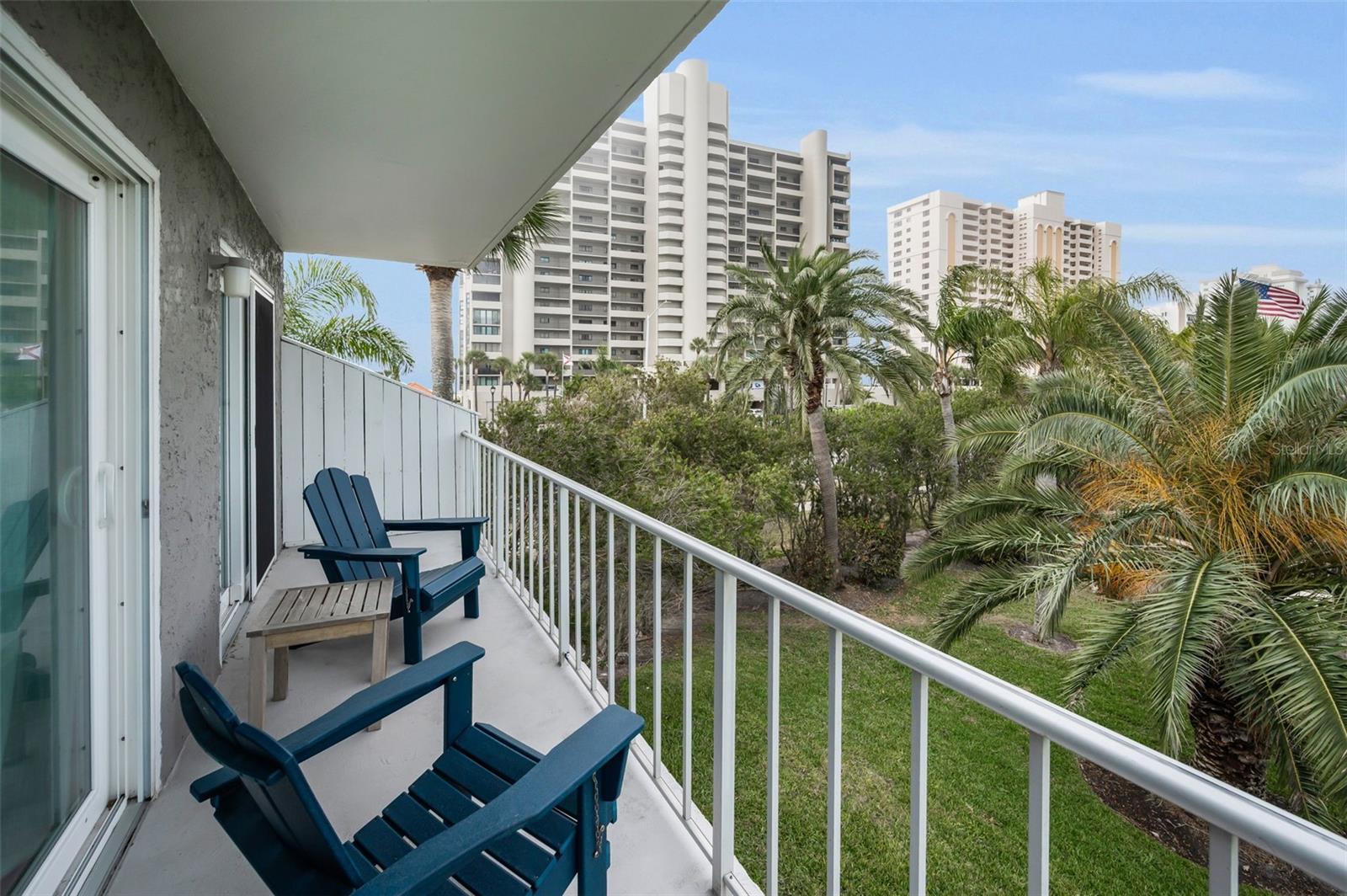 Image 41 of 81 For 1351 Gulf Boulevard 201