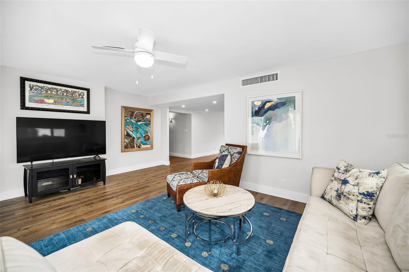 Image 44 of 81 For 1351 Gulf Boulevard 201