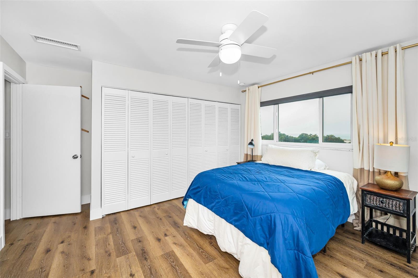 Image 57 of 81 For 1351 Gulf Boulevard 201