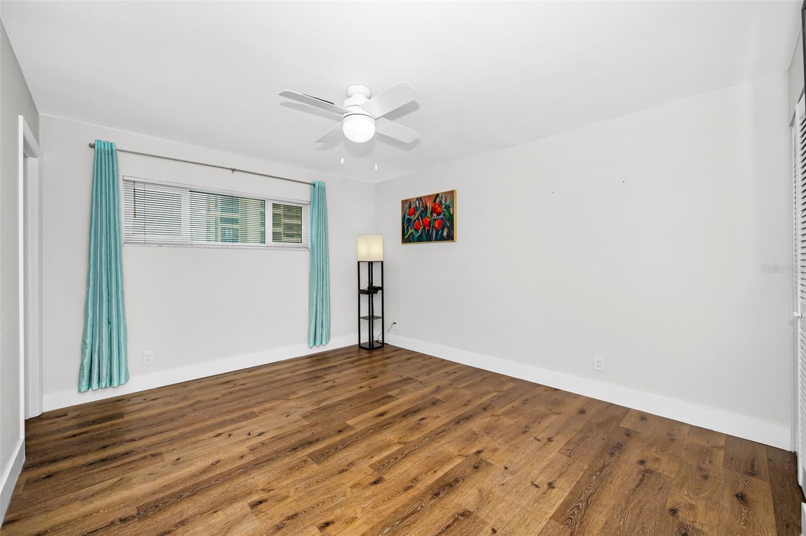 Image 61 of 81 For 1351 Gulf Boulevard 201