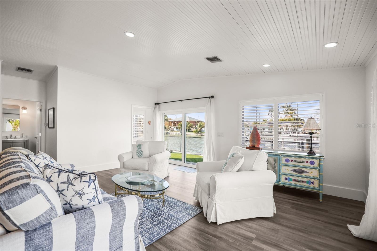 Image 14 of 49 For 7833 1st Avenue S