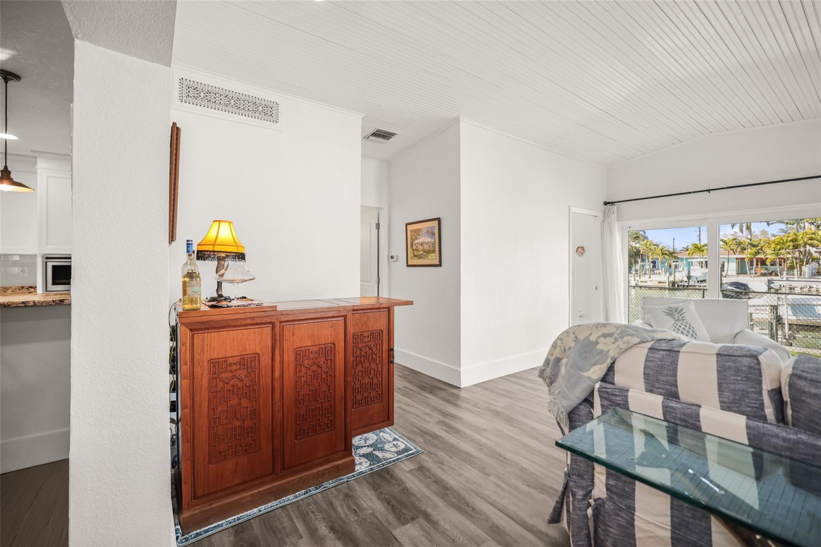 Image 15 of 49 For 7833 1st Avenue S