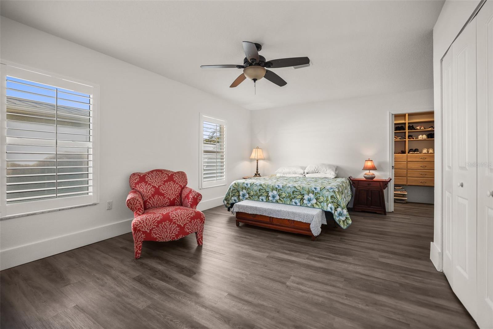 Image 17 of 49 For 7833 1st Avenue S