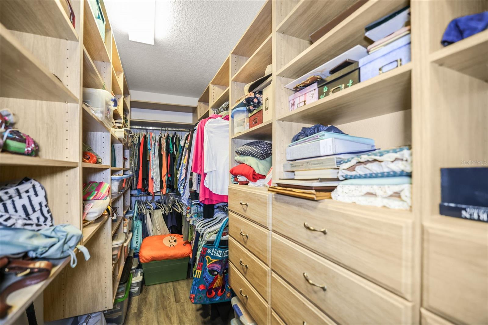 Image 18 of 49 For 7833 1st Avenue S