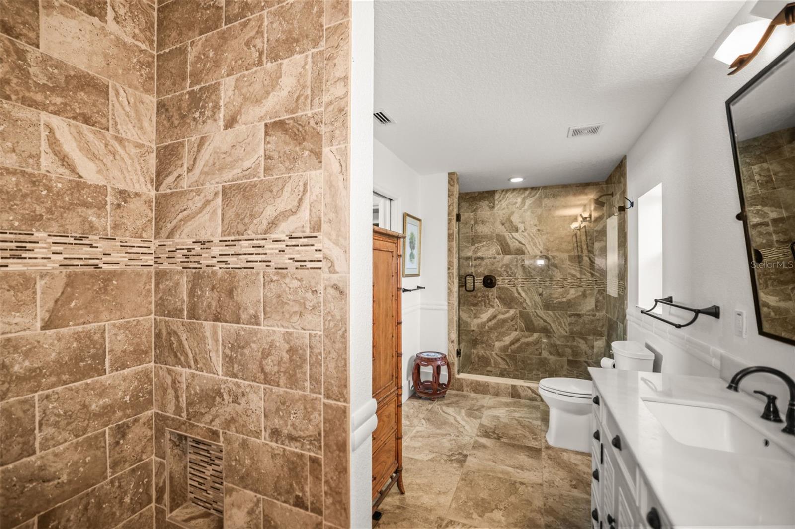 Image 21 of 49 For 7833 1st Avenue S