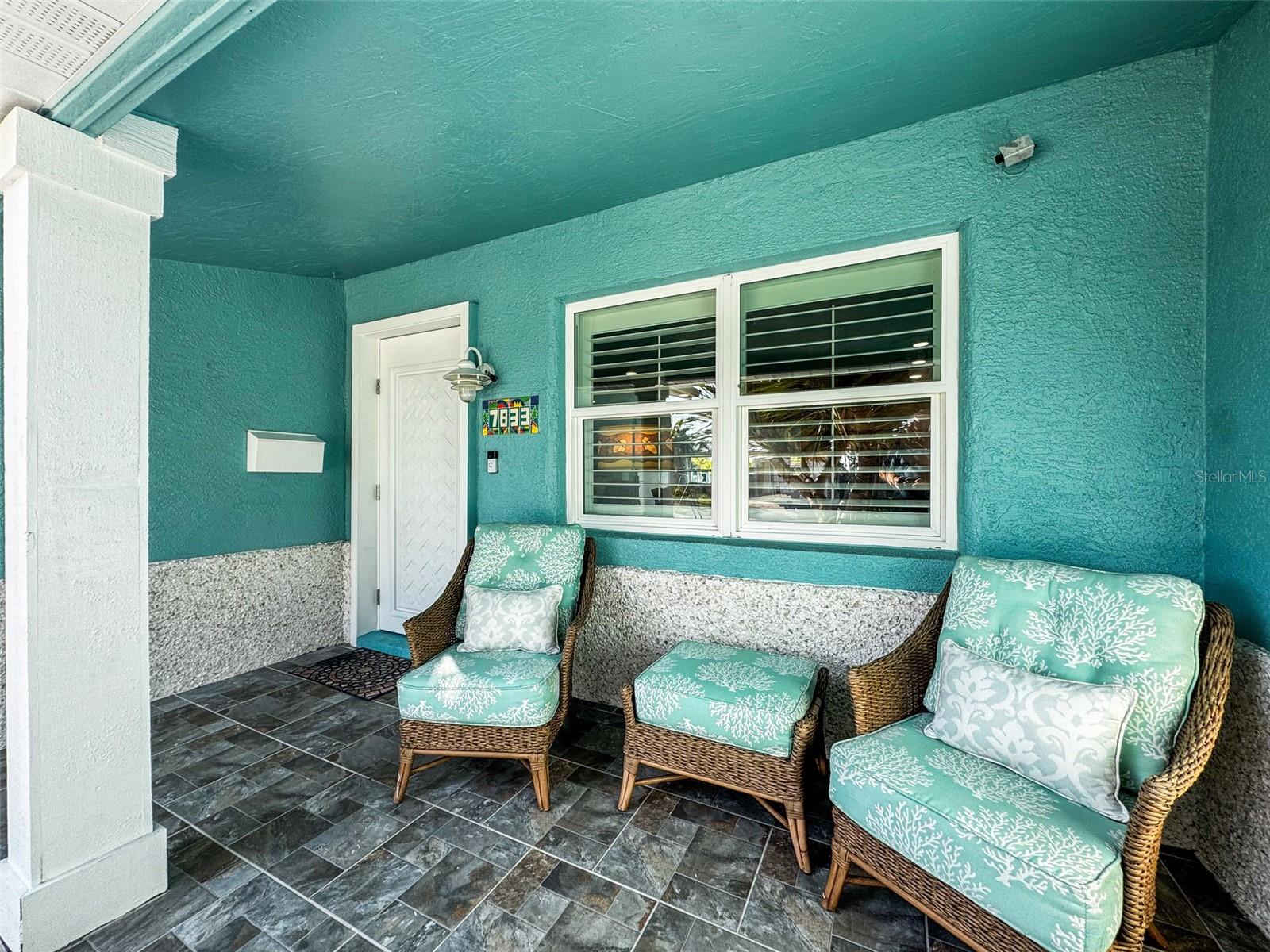 Image 4 of 49 For 7833 1st Avenue S