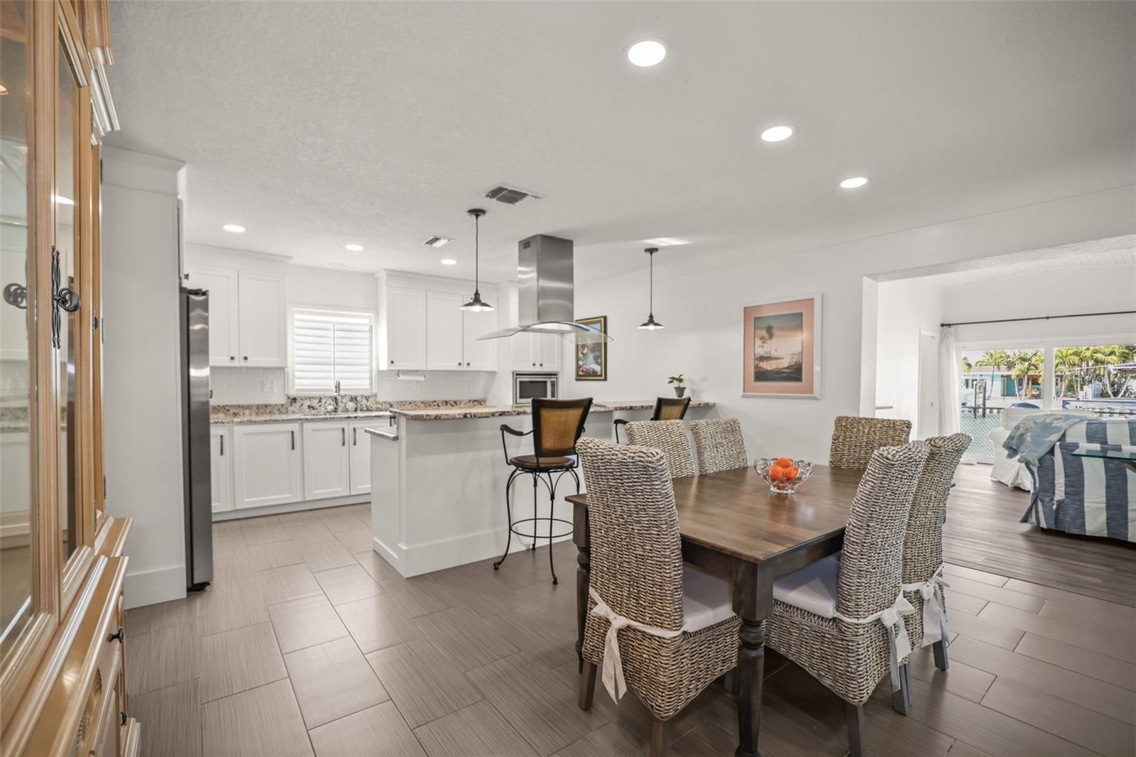 Image 8 of 49 For 7833 1st Avenue S