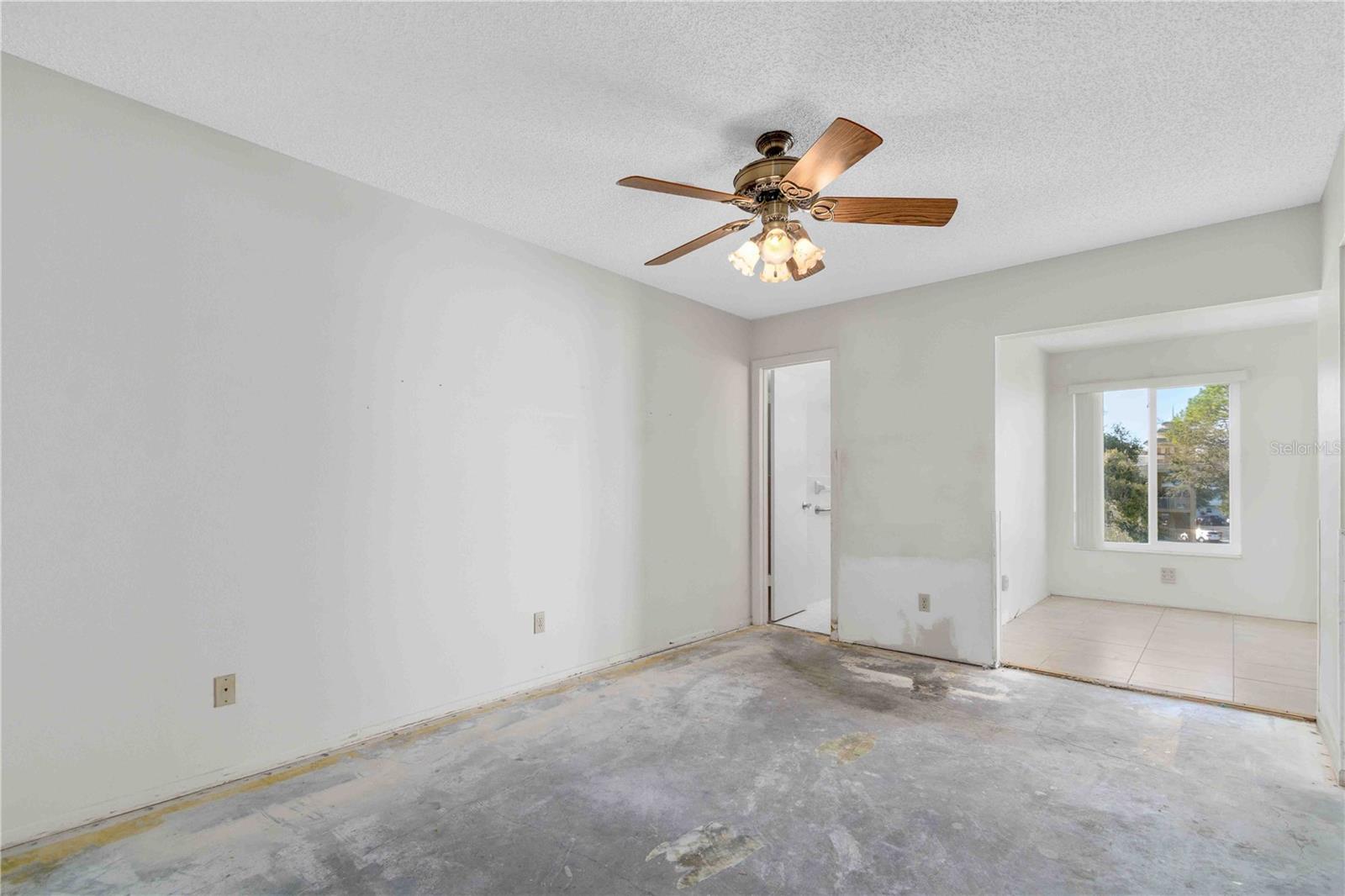 Listing photo id 18 for 2284 Spanish Drive 50