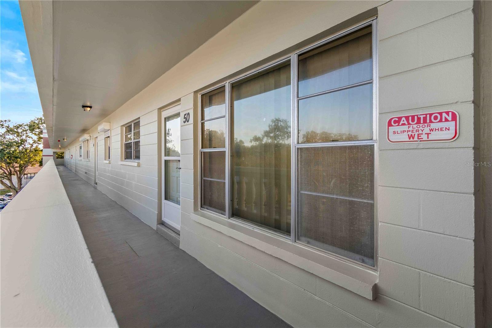 Listing photo id 1 for 2284 Spanish Drive 50