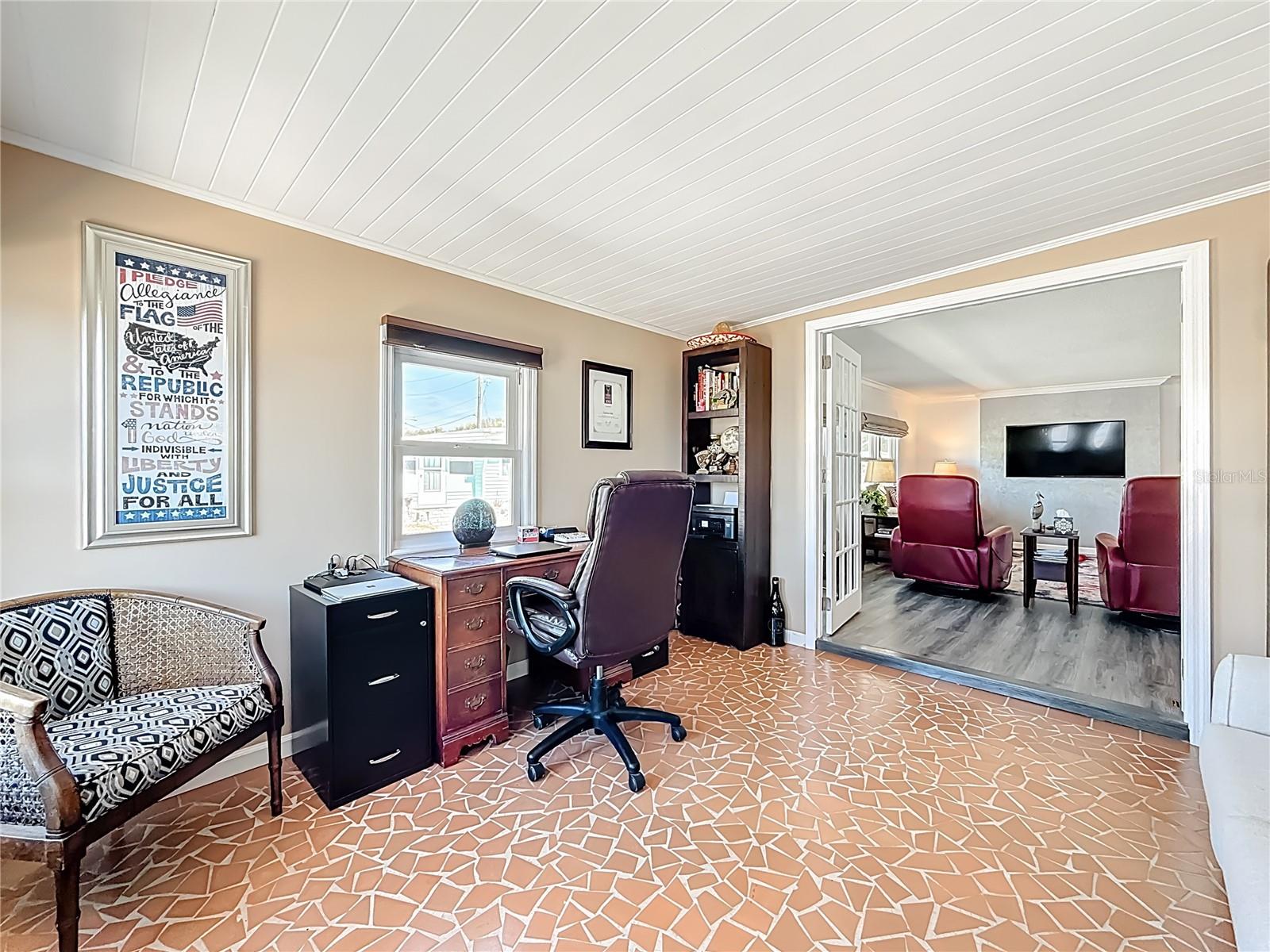 Image 10 of 57 For 10101 Lake Drive 89