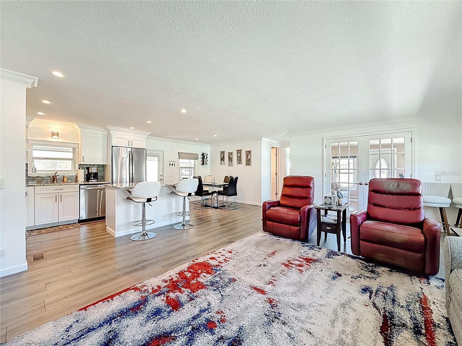 Image 25 of 57 For 10101 Lake Drive 89