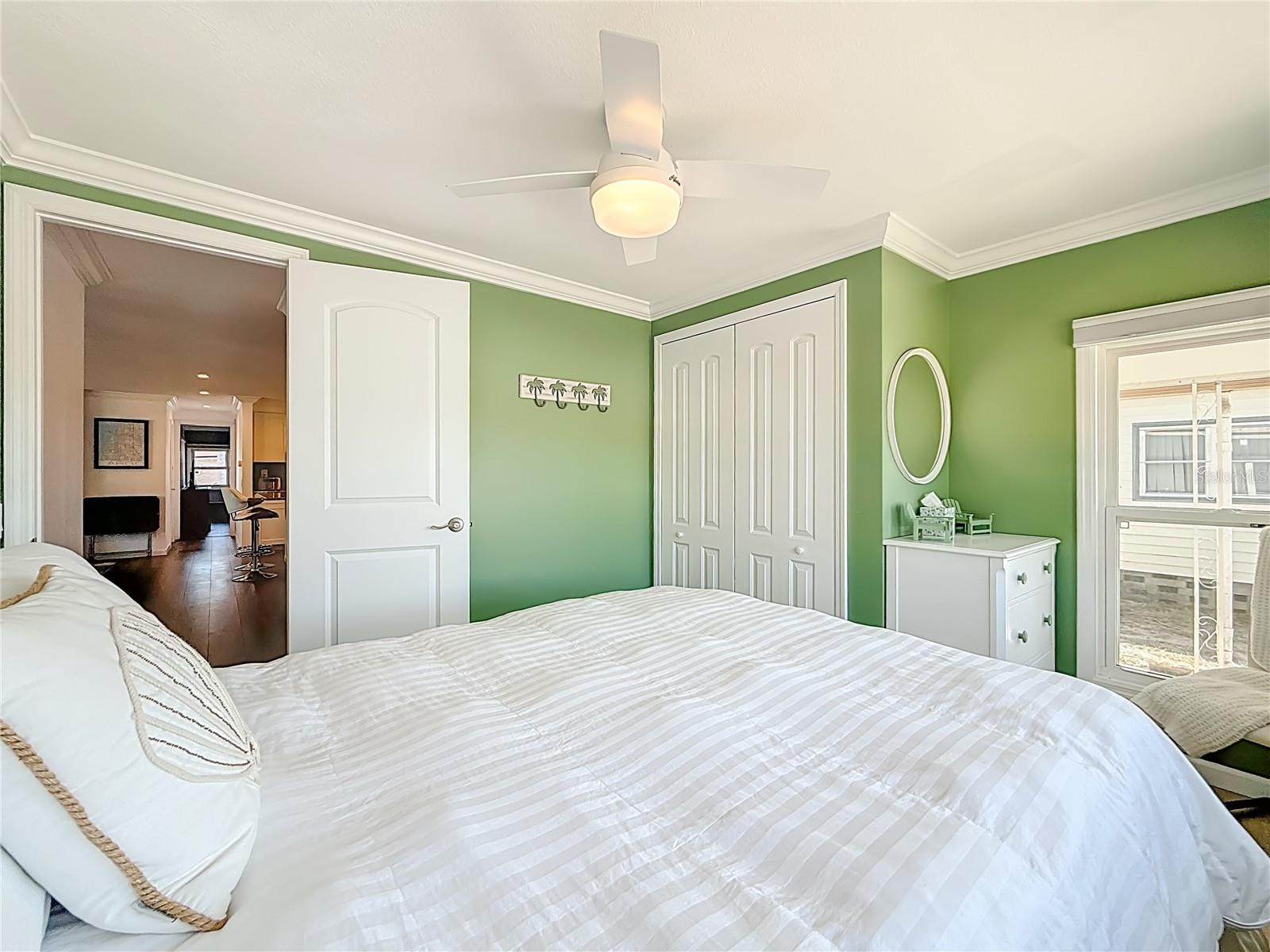 Image 26 of 57 For 10101 Lake Drive 89