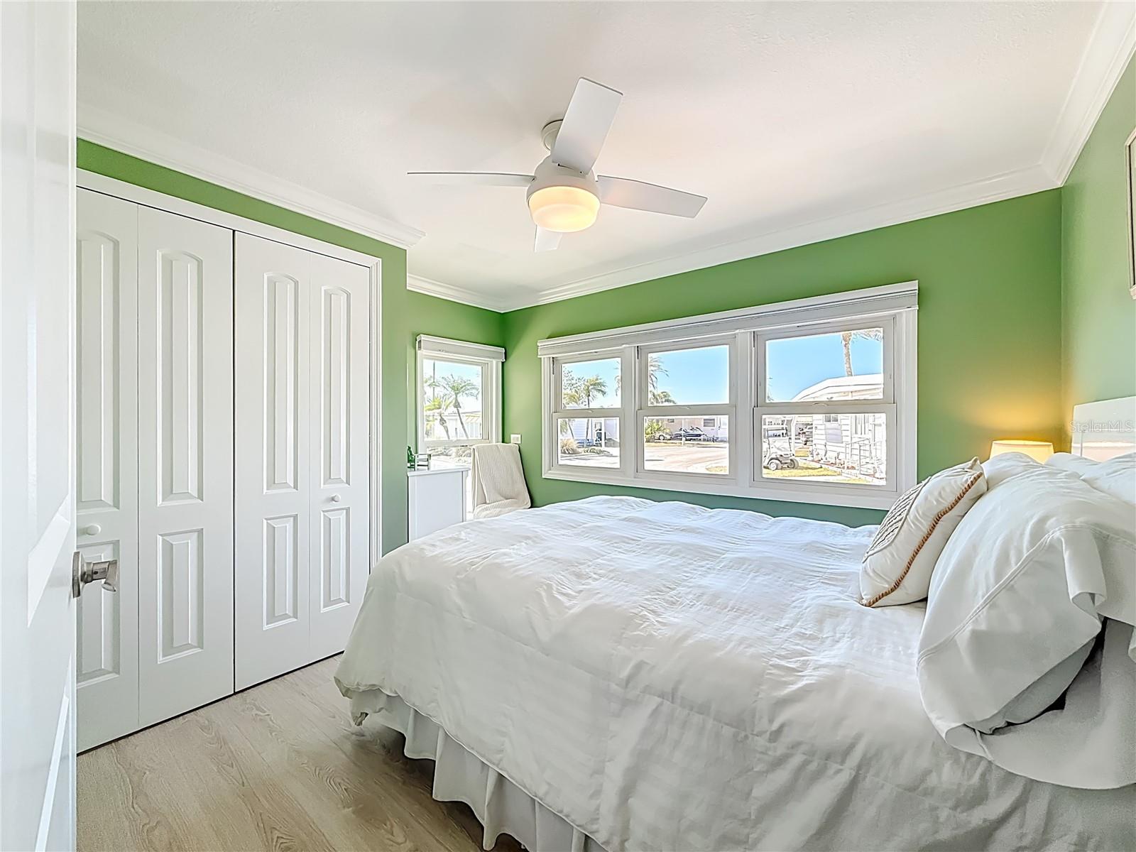 Image 30 of 57 For 10101 Lake Drive 89