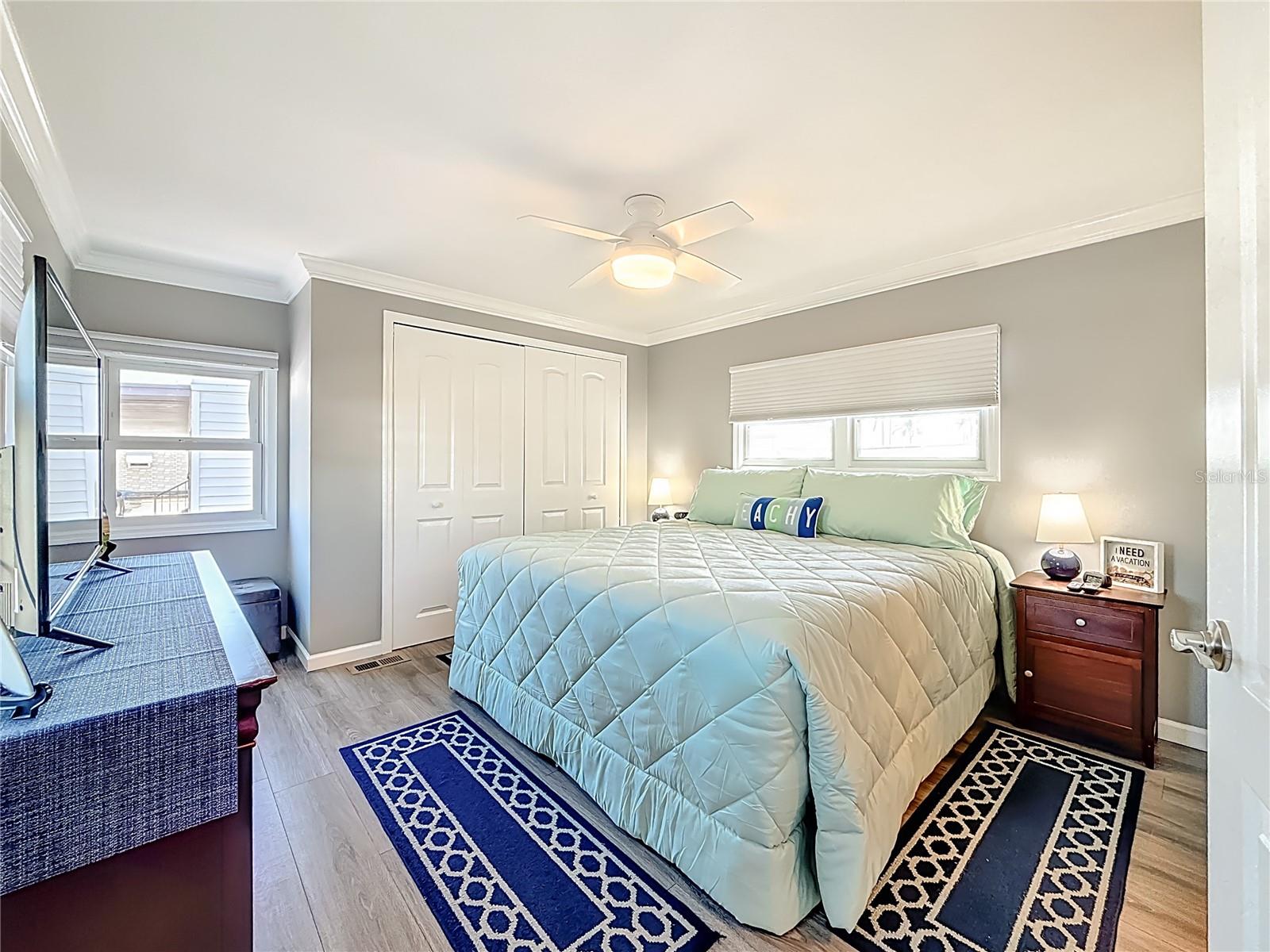 Image 34 of 57 For 10101 Lake Drive 89