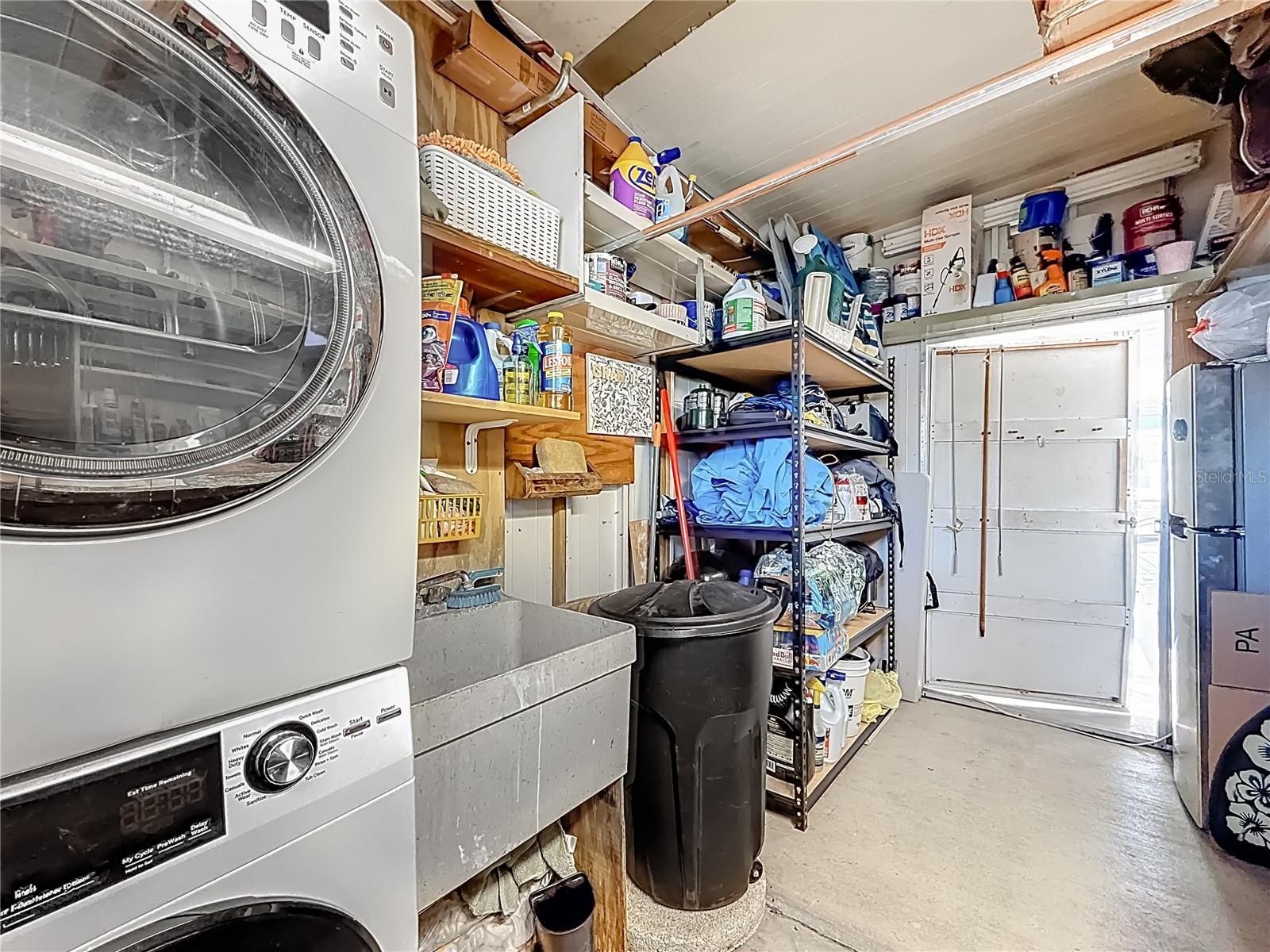 Image 40 of 57 For 10101 Lake Drive 89