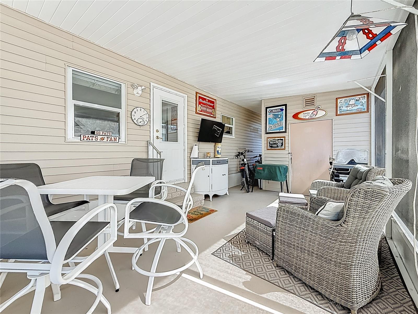 Image 42 of 57 For 10101 Lake Drive 89