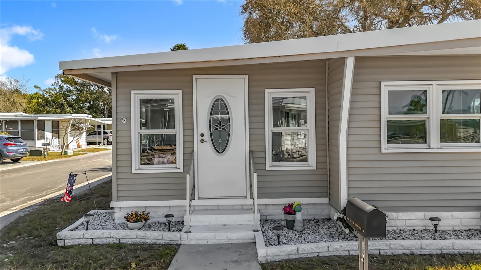 Image 7 of 57 For 10101 Lake Drive 89