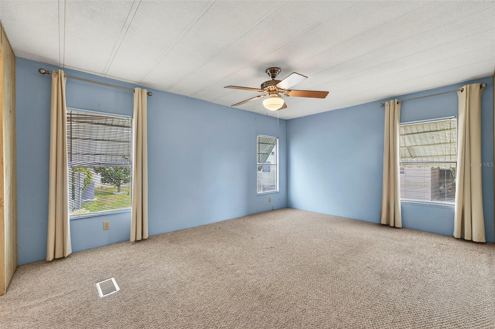 Image 18 of 30 For 7880 54th Avenue N 38