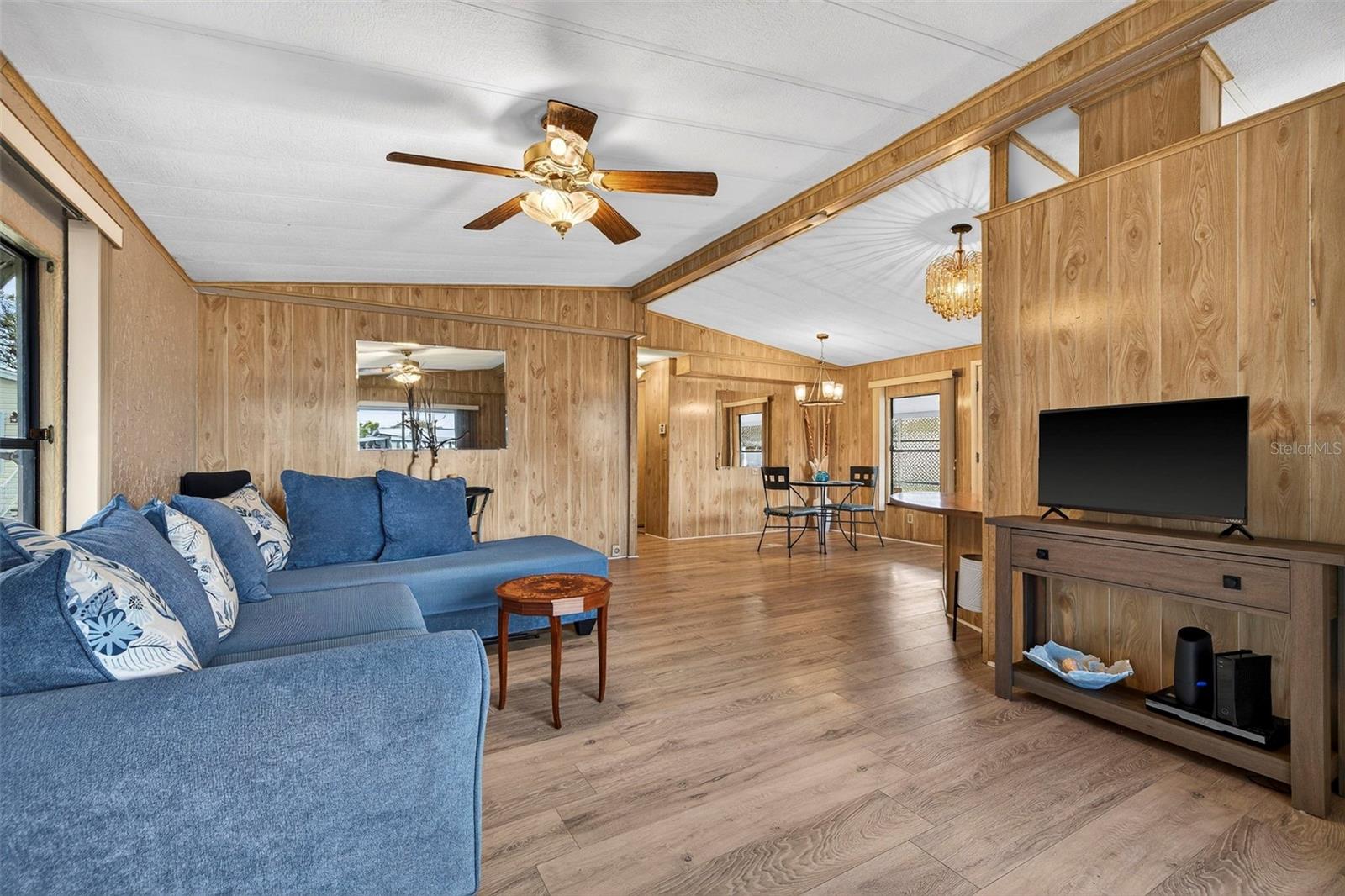 Image 5 of 30 For 7880 54th Avenue N 38