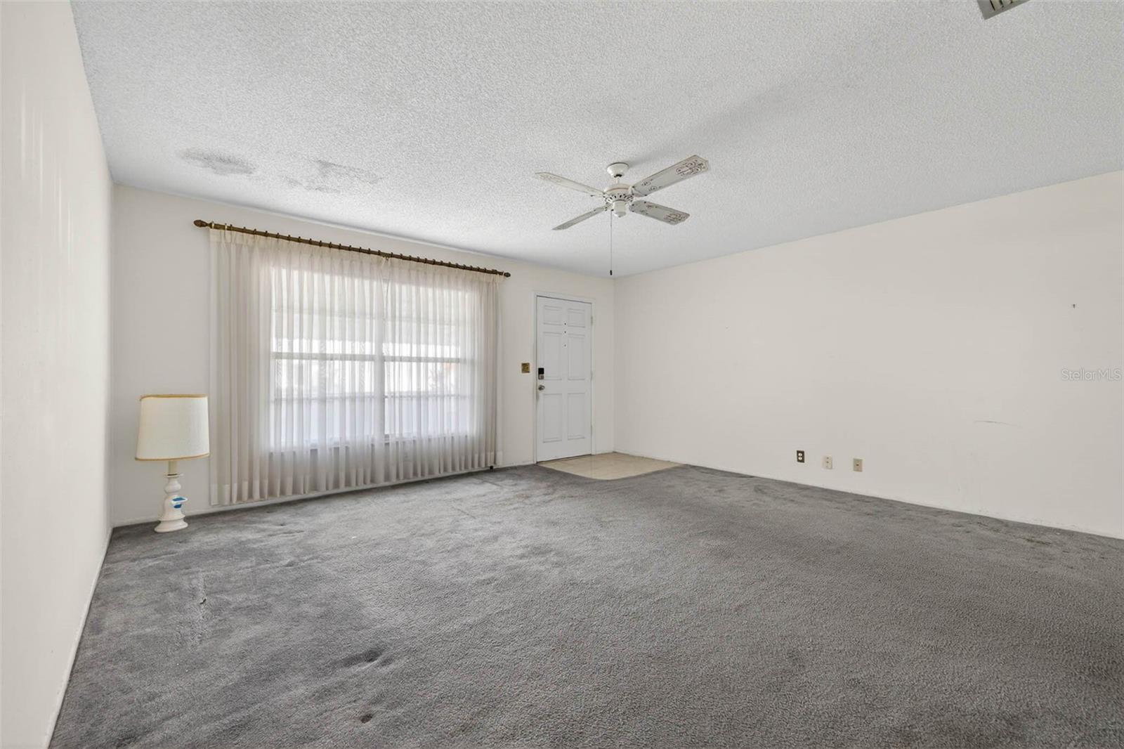 Image 18 of 39 For 9124 39th Lane N 5