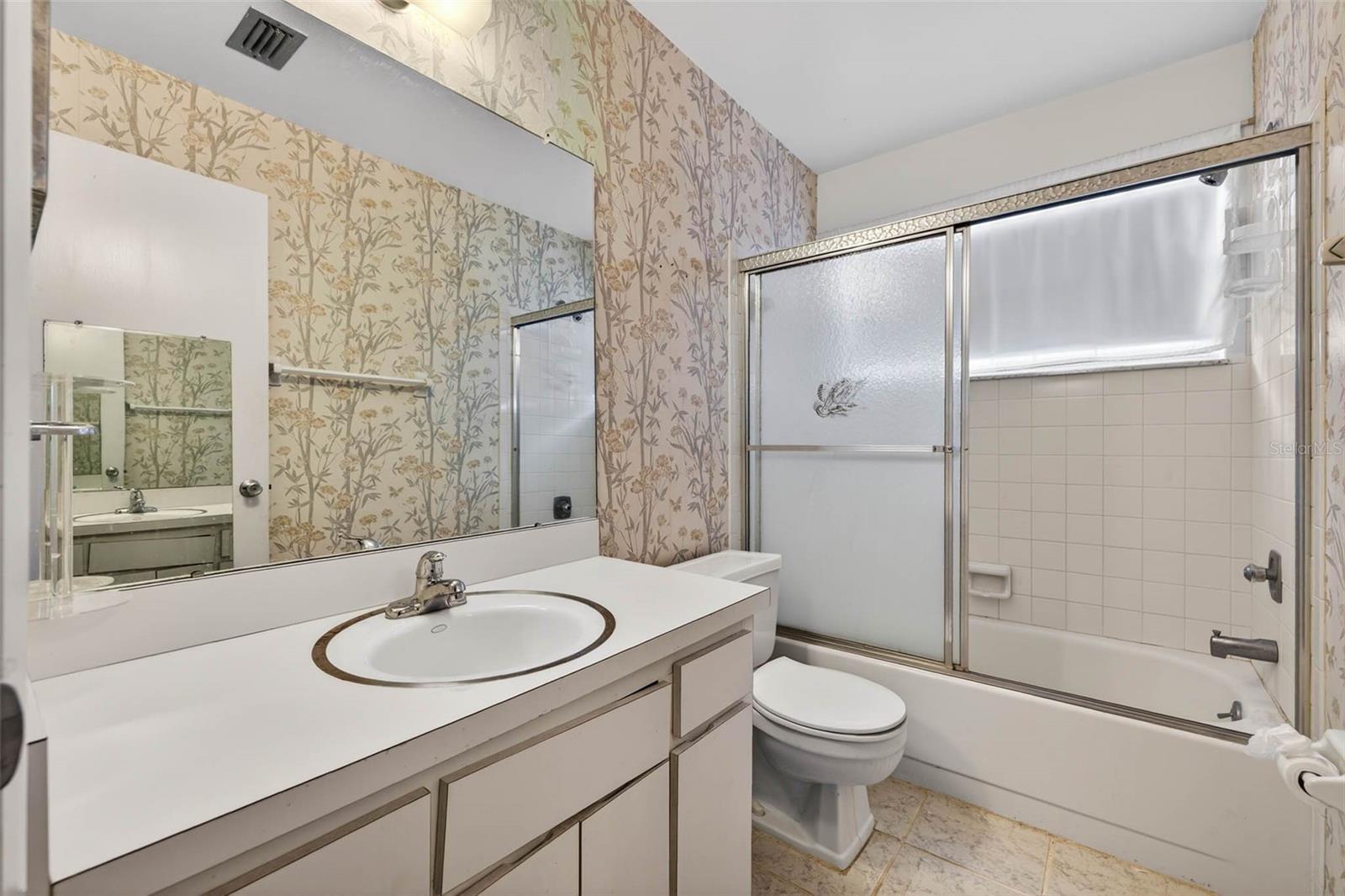 Image 26 of 39 For 9124 39th Lane N 5