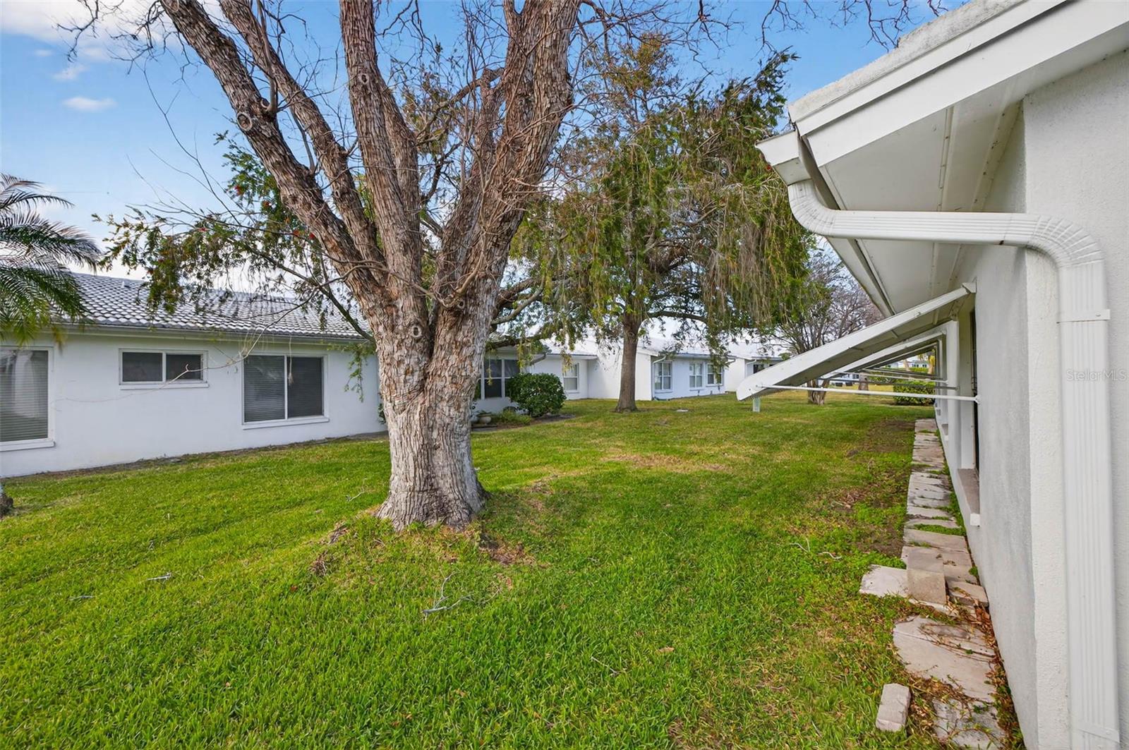 Image 28 of 39 For 9124 39th Lane N 5