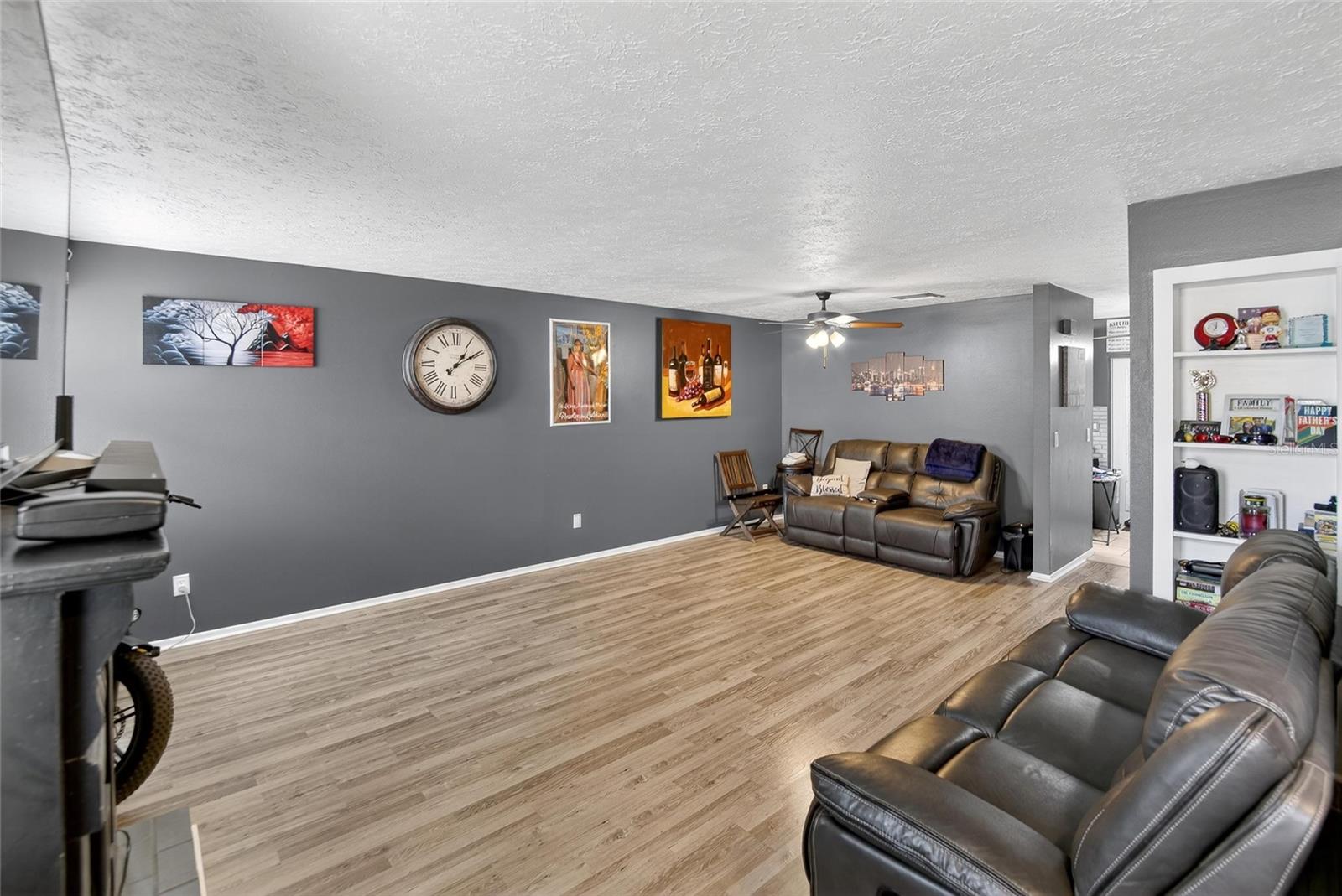 Image 15 of 47 For 6424 Rockpointe Drive