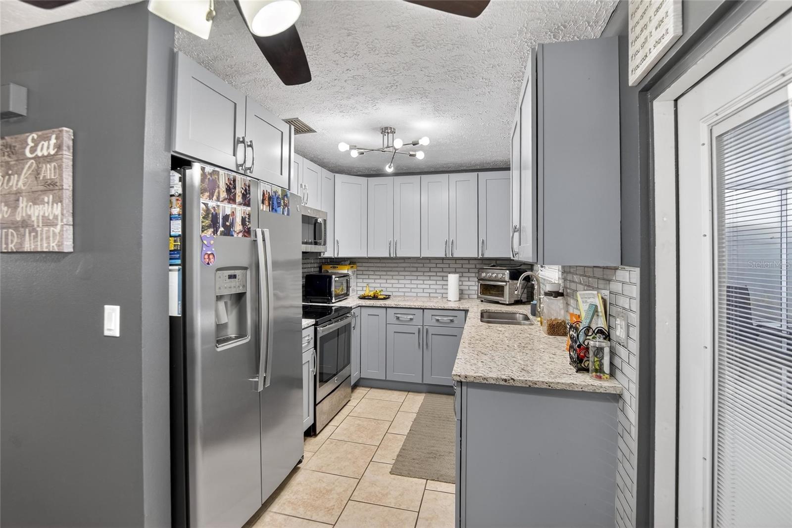 Image 16 of 47 For 6424 Rockpointe Drive