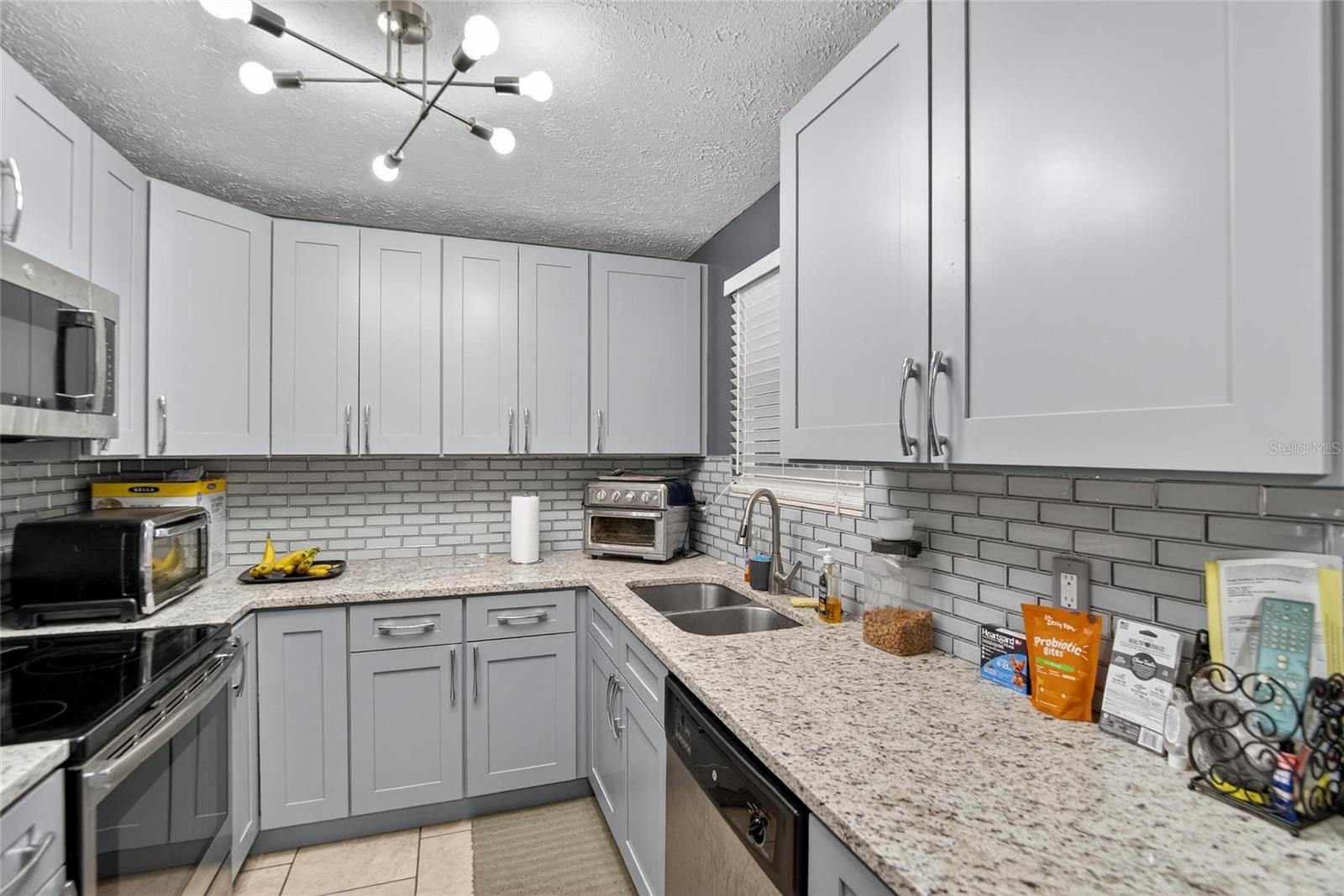 Image 20 of 47 For 6424 Rockpointe Drive