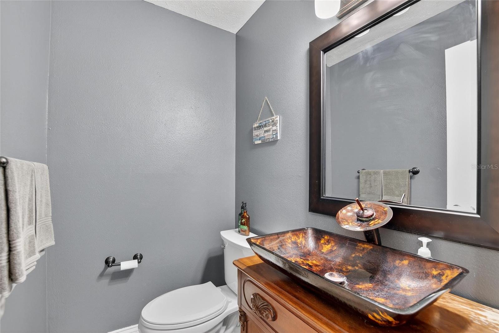 Image 21 of 47 For 6424 Rockpointe Drive