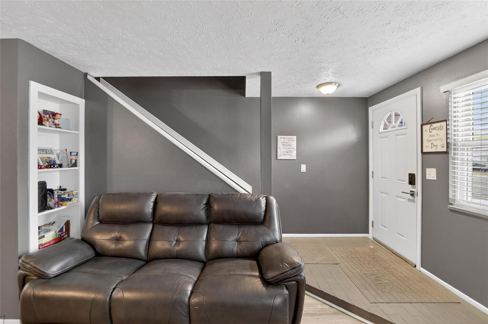 Image 22 of 47 For 6424 Rockpointe Drive