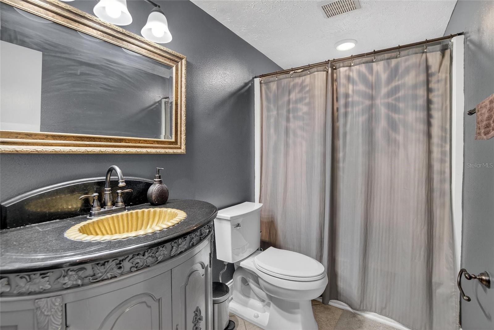 Image 24 of 47 For 6424 Rockpointe Drive