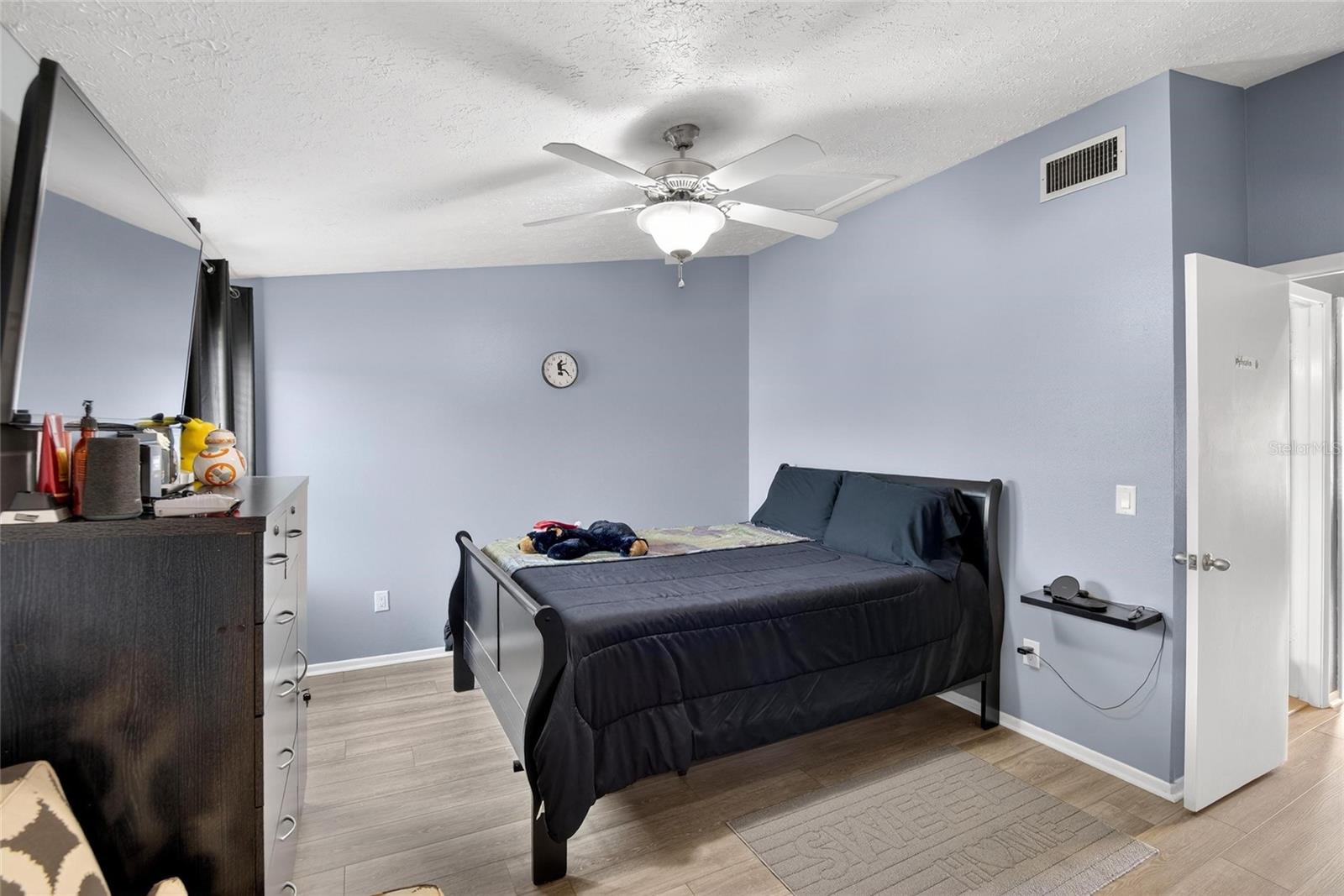 Image 25 of 47 For 6424 Rockpointe Drive