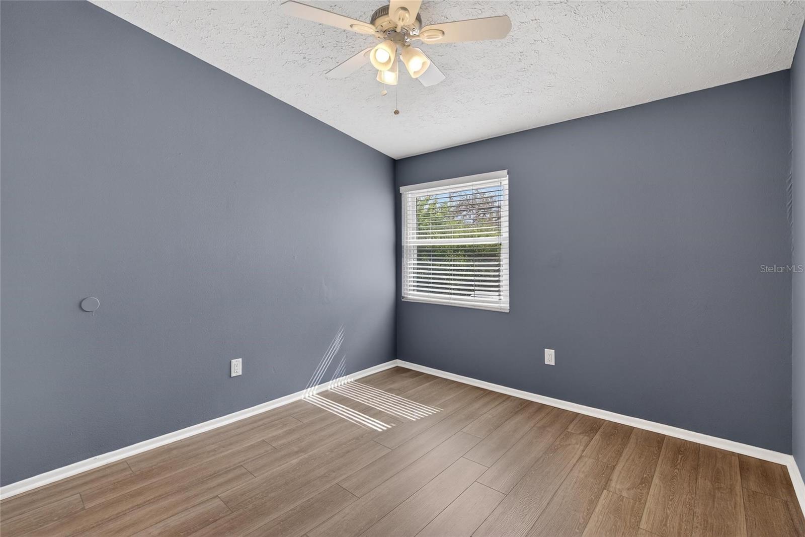 Image 32 of 47 For 6424 Rockpointe Drive