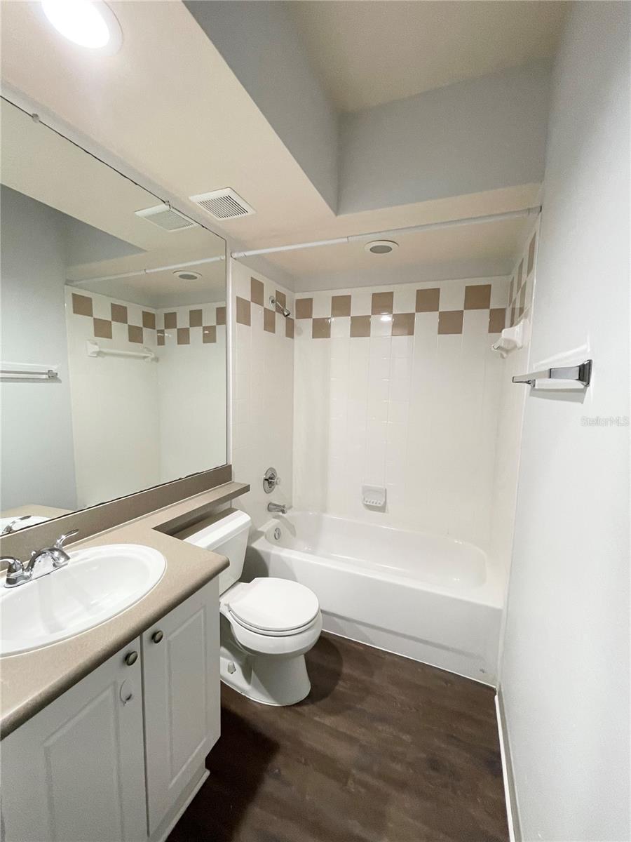 Image 25 of 29 For 15018 Arbor Reserve Circle  203