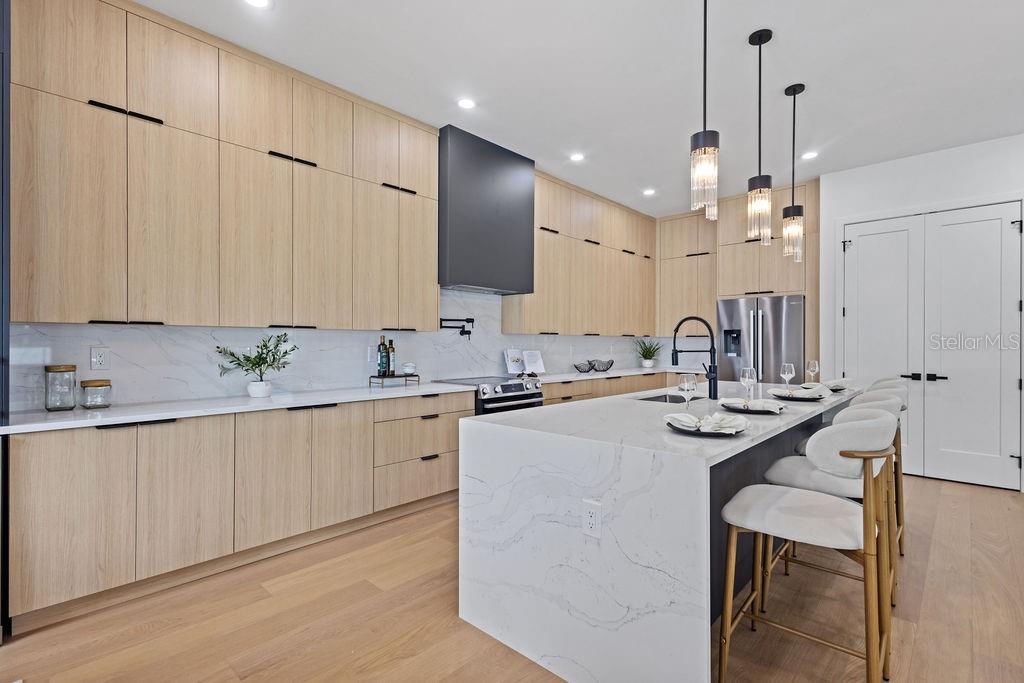 Image 8 of 67 For 3315 Grace Street