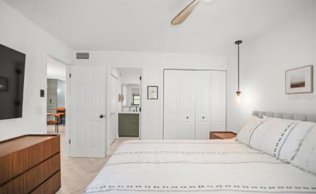 Image 14 of 21 For 2981 Flint Drive N 83c