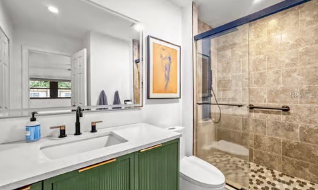 Image 15 of 21 For 2981 Flint Drive N 83c