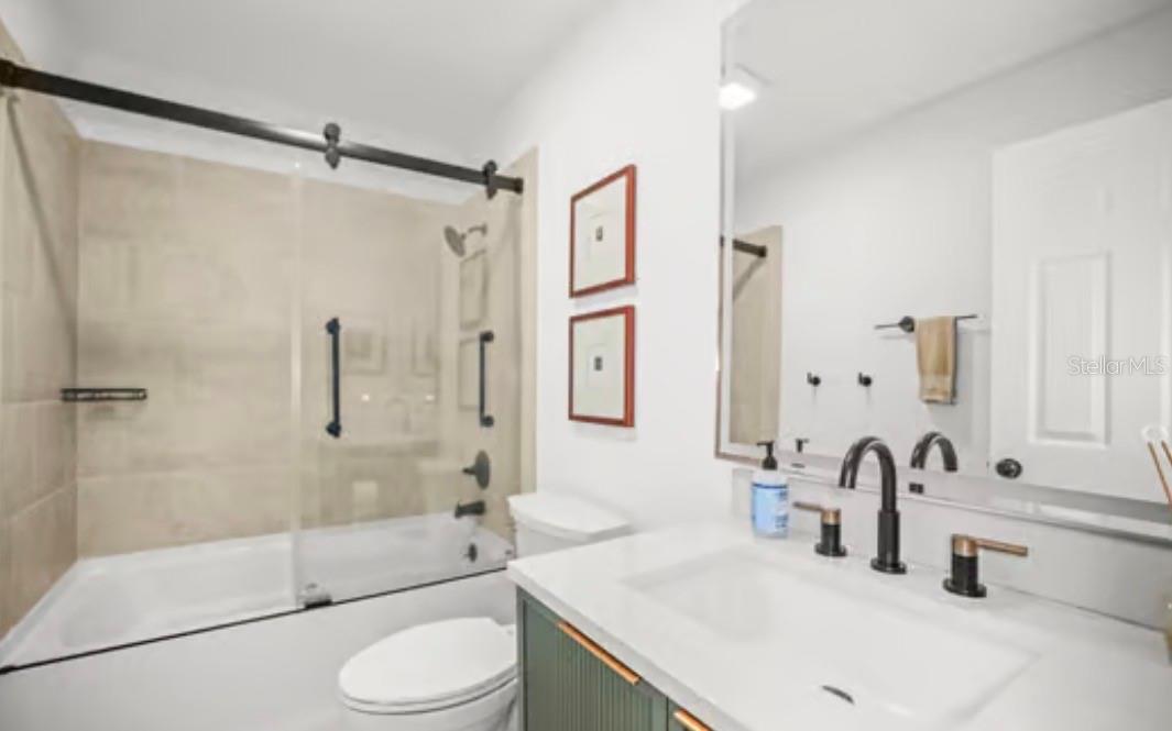 Image 17 of 21 For 2981 Flint Drive N 83c