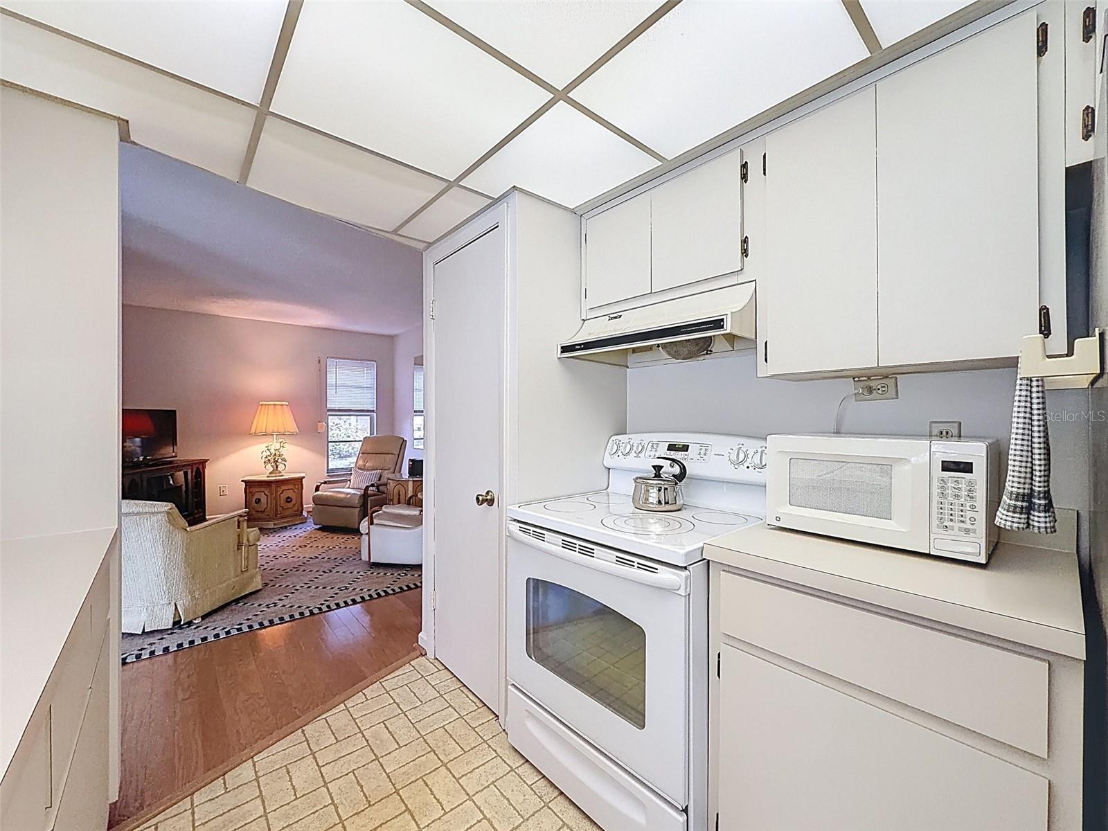 Image 18 of 94 For 1446 Queen Anne Boulevard