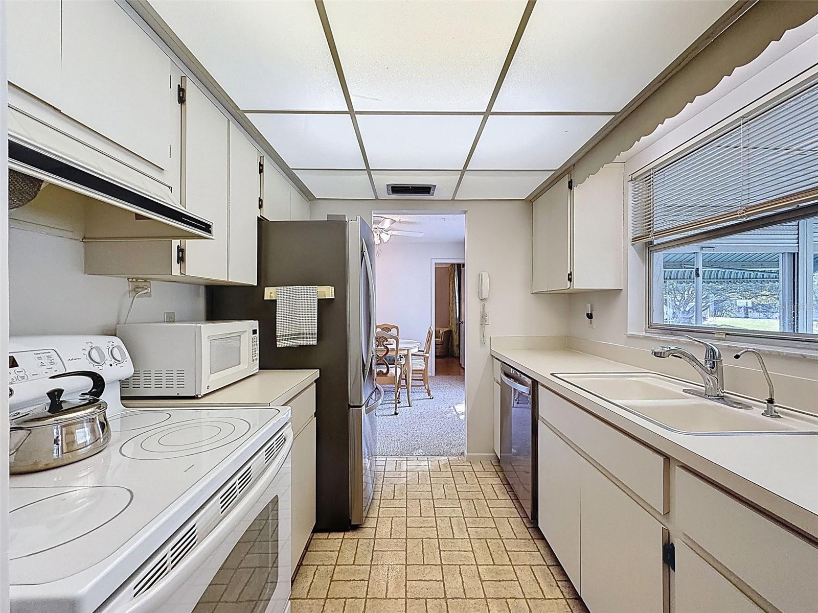 Image 20 of 94 For 1446 Queen Anne Boulevard