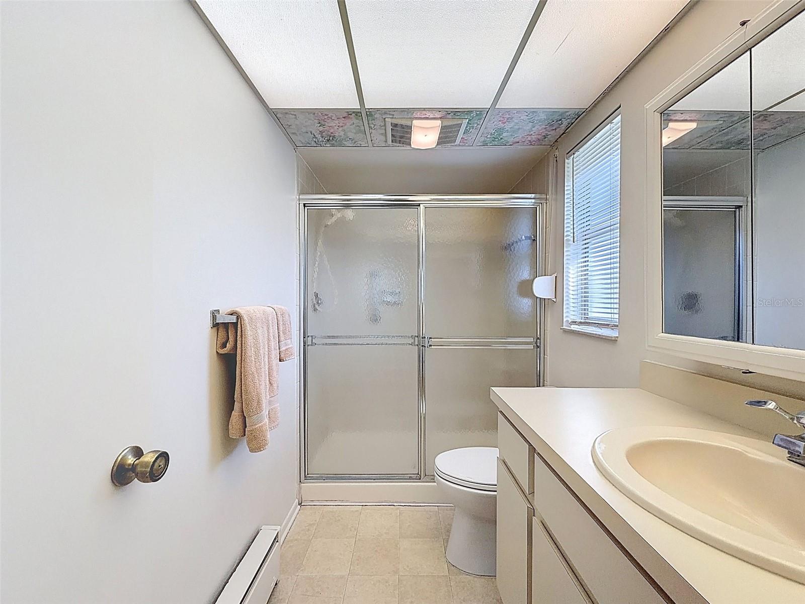 Image 31 of 94 For 1446 Queen Anne Boulevard