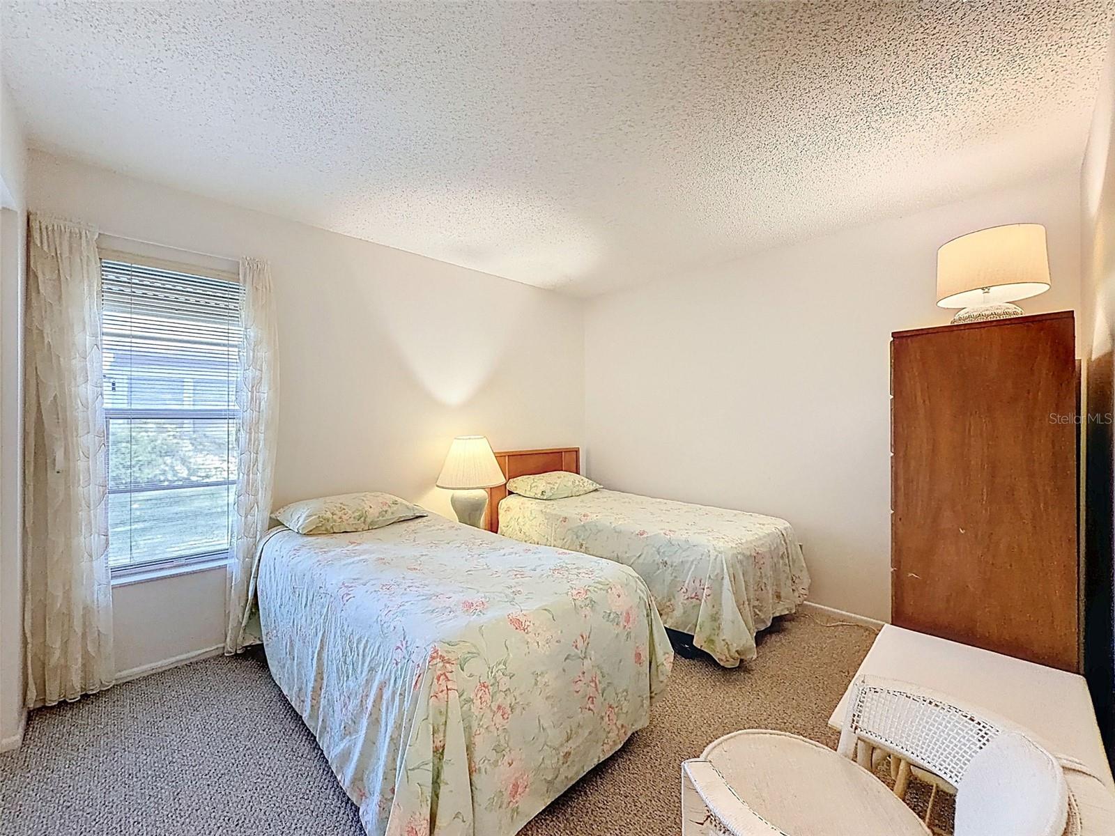 Image 36 of 94 For 1446 Queen Anne Boulevard