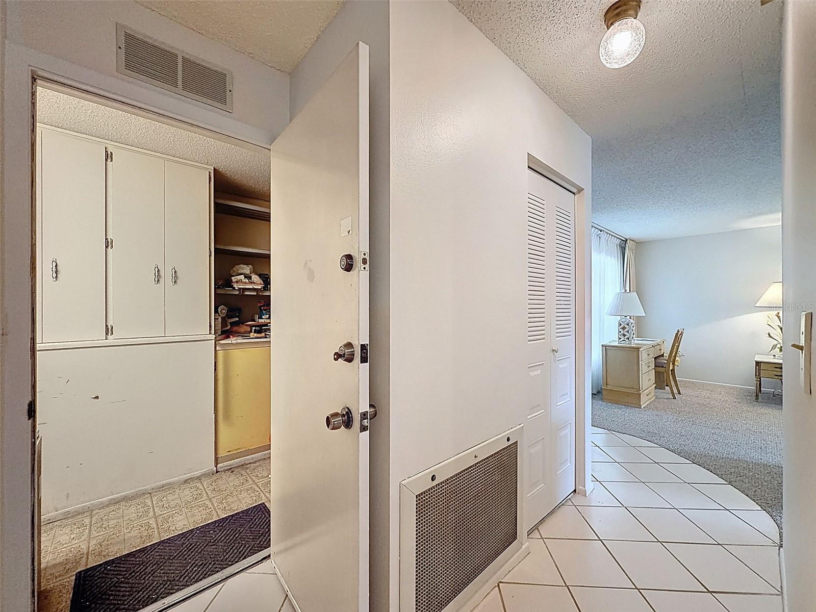 Image 39 of 94 For 1446 Queen Anne Boulevard