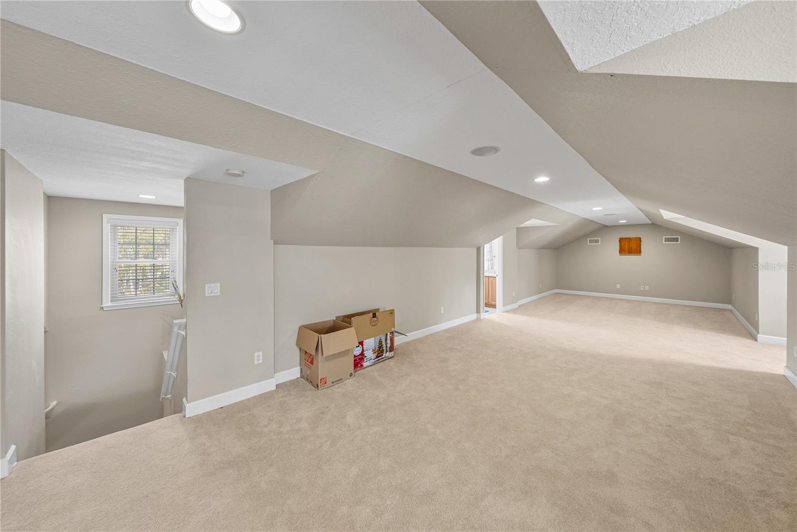 Image 44 of 65 For 27154 Ravens Brook Road