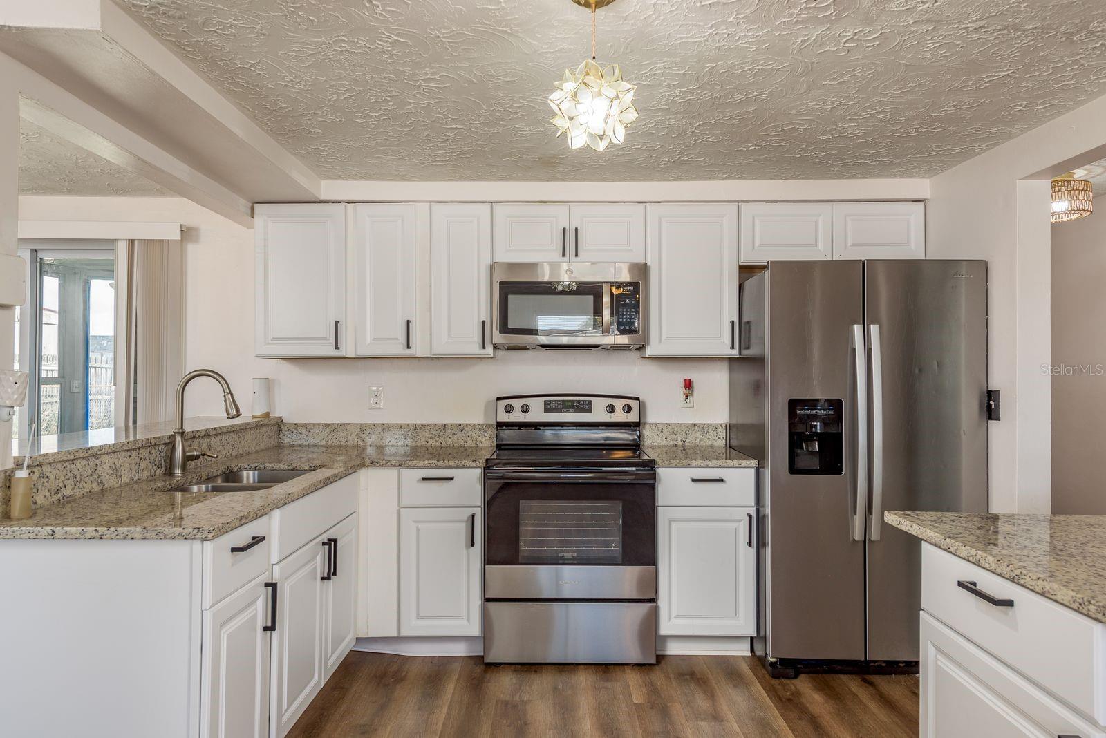 Image 11 of 28 For 3332 Chauncy Road