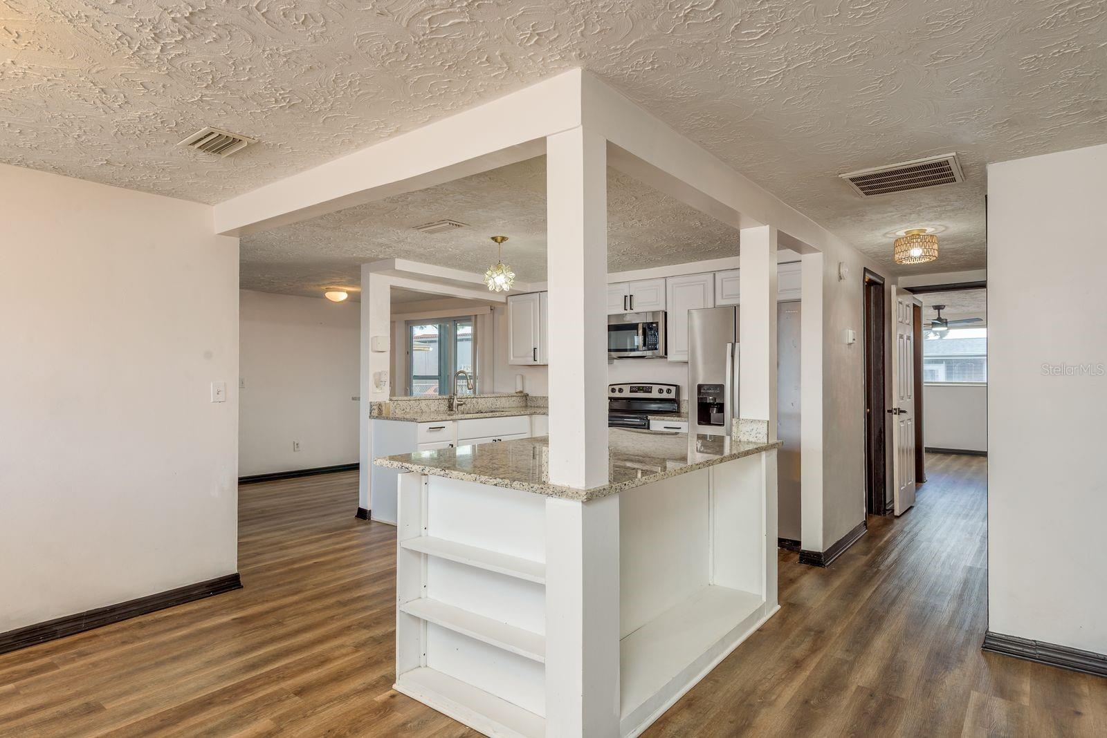 Image 9 of 28 For 3332 Chauncy Road